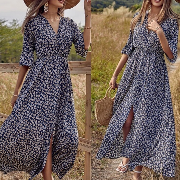 Dresses & Skirts - Boho gypsy floral split hem maxi dress